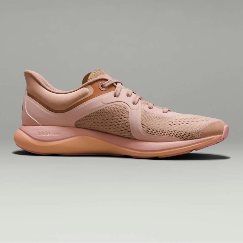 lululemon Women's Chargefeel Low Sneakers Color Mink Size: 8.5 - Picture 5 of 15